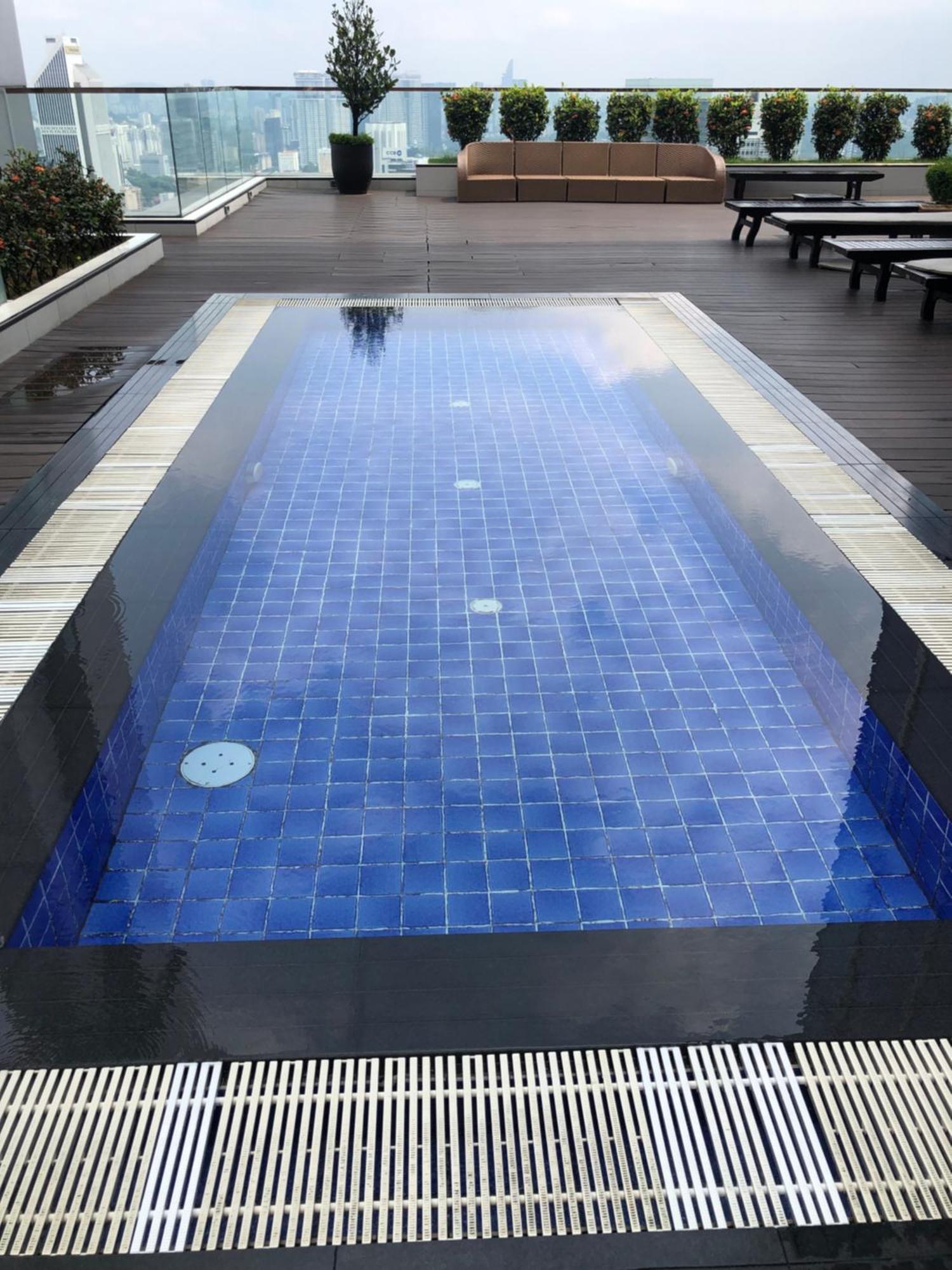 Platinum Suites Klcc Top 51 쿠알라룸푸르 외부 사진